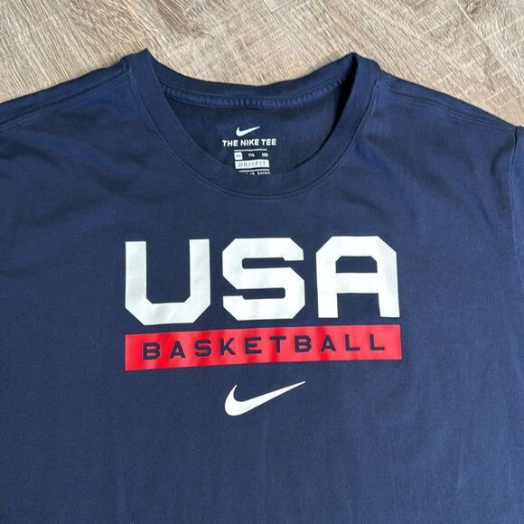 THE NIKE TEE Men’s Navy ‘USA Basketball’ Short Sleeve T-Shirt - Picture 5 of 6